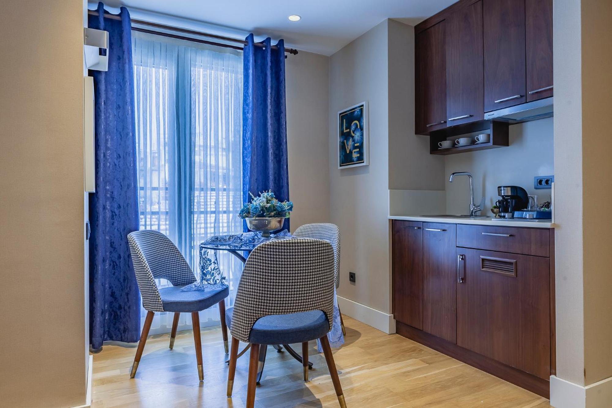 Lord Morgan & Exclusive Design Cihangir Istanbul Room photo
